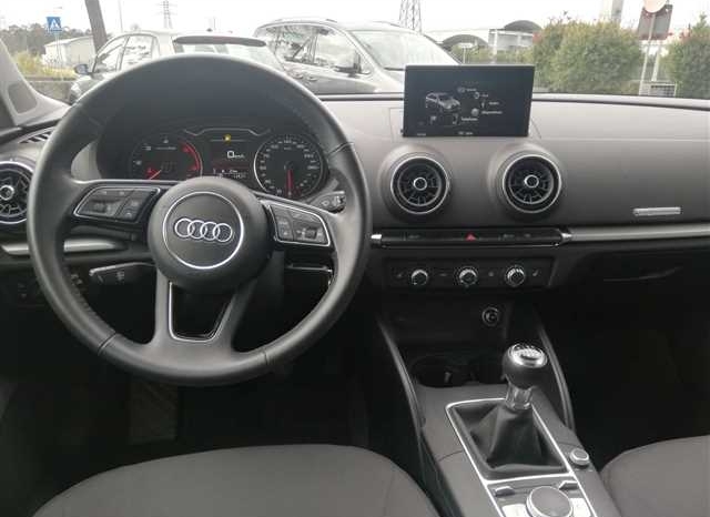 Audi A3 Sportback 1.6 TDi completo