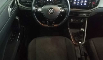 Volkswagen Polo 1.0 TSI Confortline completo